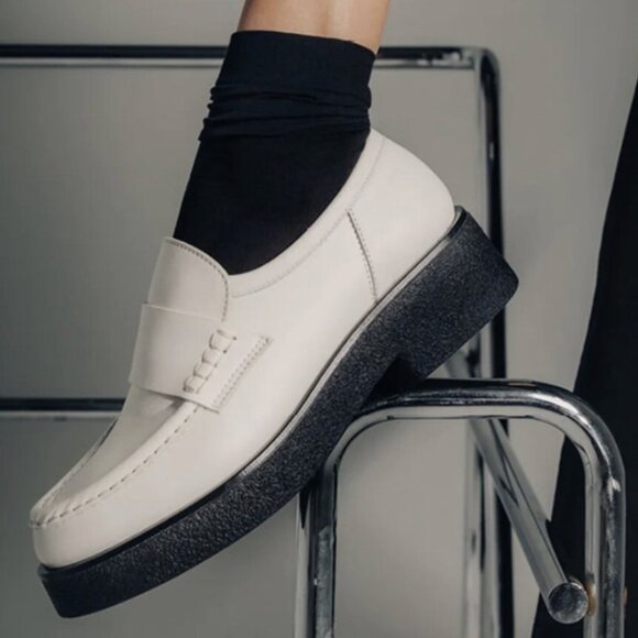 KOIO Bari White Leather Loafers - Picture 1 of 10
